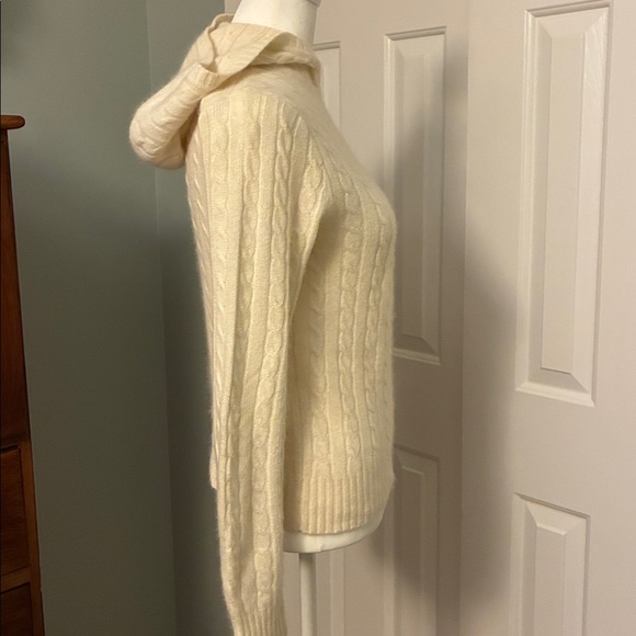 Vintage J. Crew Cable Knit Hoodie Sweater - Picture 3 of 6
